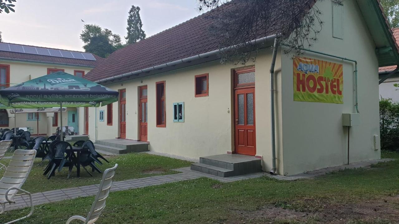 Aqua Hostel Шиофок Экстерьер фото